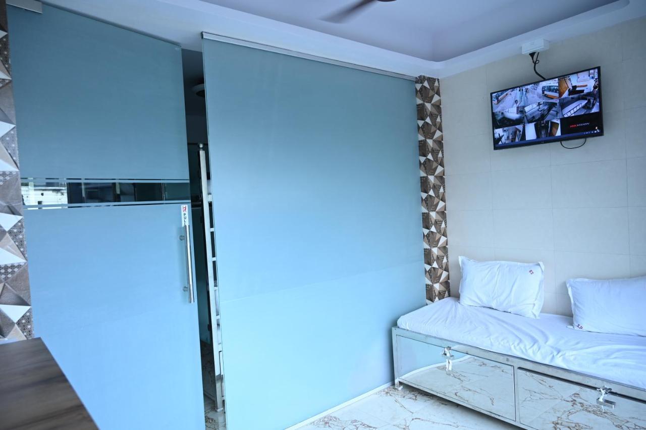 Sagar Dormitory Andheri - Nearest To Andheri Railway Station West Βομβάη Εξωτερικό φωτογραφία