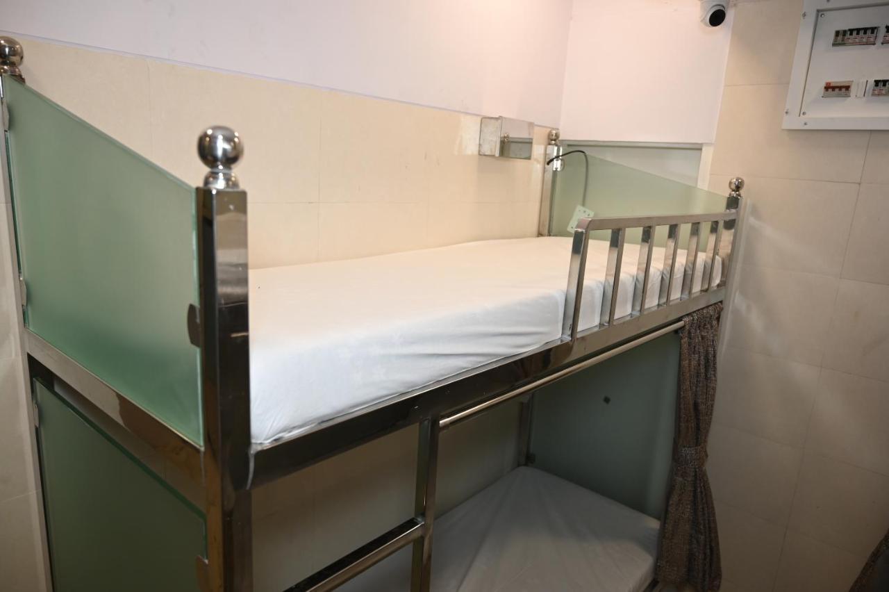 Sagar Dormitory Andheri - Nearest To Andheri Railway Station West Βομβάη Εξωτερικό φωτογραφία