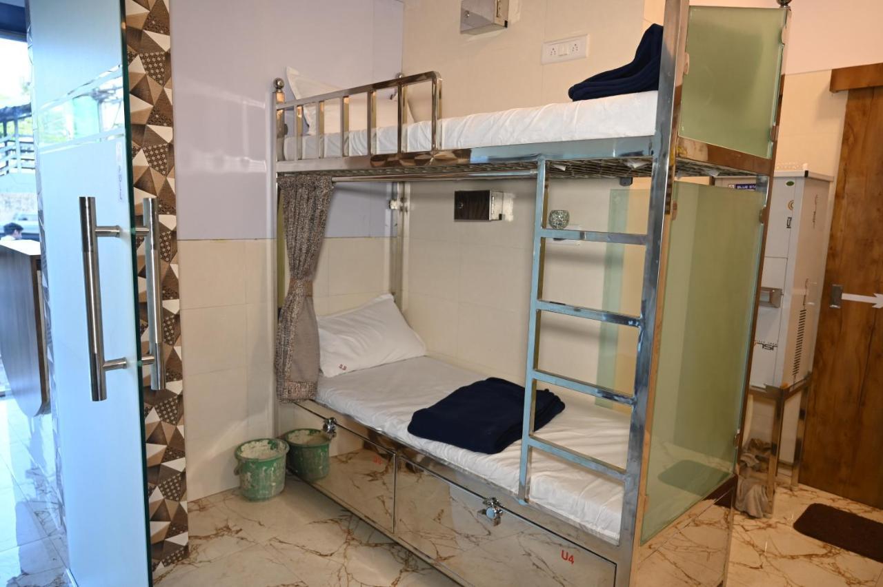 Sagar Dormitory Andheri - Nearest To Andheri Railway Station West Βομβάη Εξωτερικό φωτογραφία