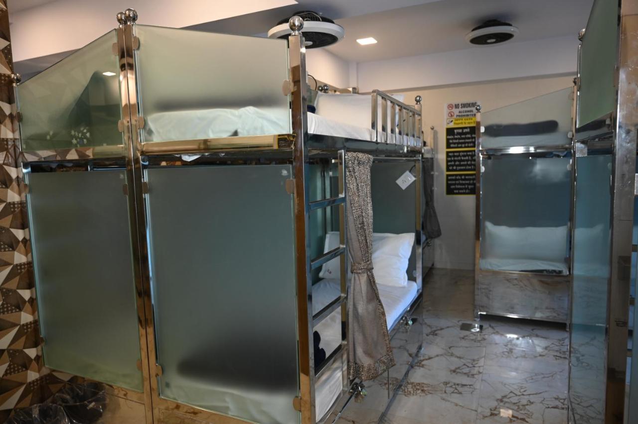 Sagar Dormitory Andheri - Nearest To Andheri Railway Station West Βομβάη Εξωτερικό φωτογραφία