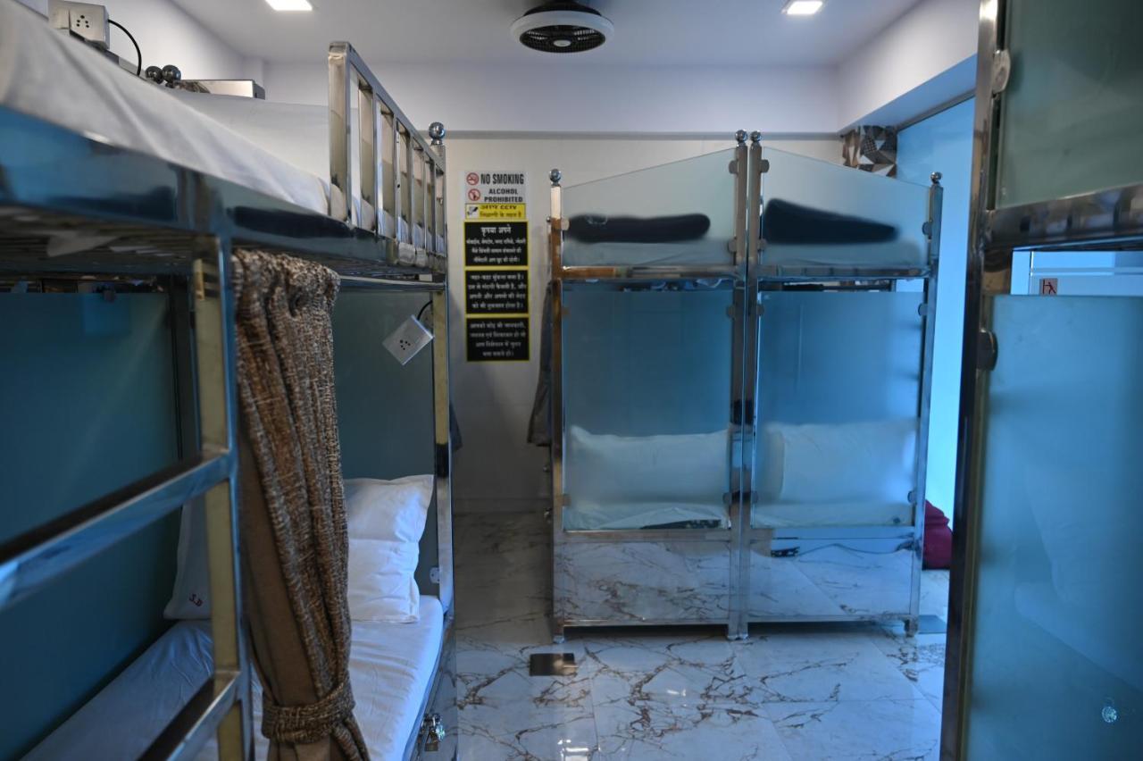 Sagar Dormitory Andheri - Nearest To Andheri Railway Station West Βομβάη Εξωτερικό φωτογραφία
