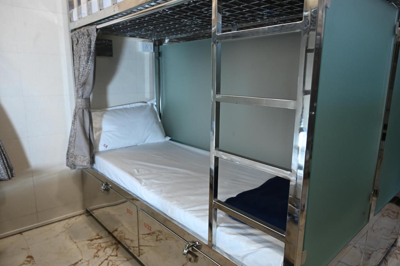 Sagar Dormitory Andheri - Nearest To Andheri Railway Station West Βομβάη Εξωτερικό φωτογραφία