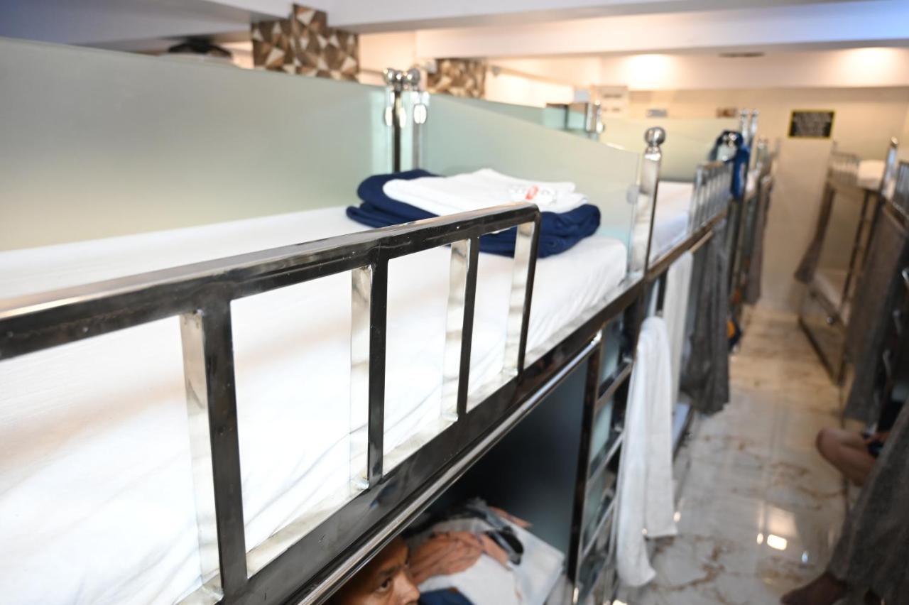 Sagar Dormitory Andheri - Nearest To Andheri Railway Station West Βομβάη Εξωτερικό φωτογραφία