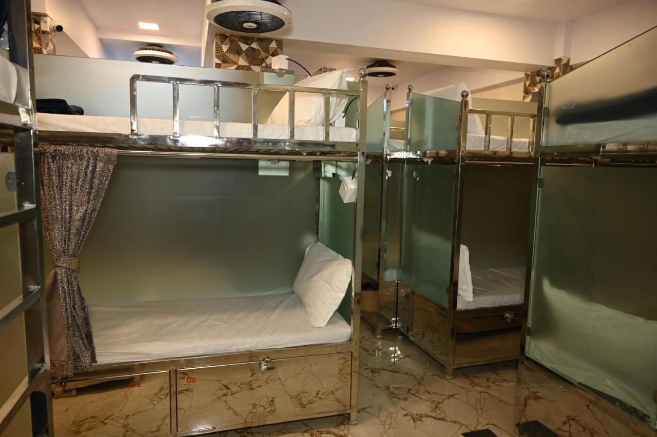 Sagar Dormitory Andheri - Nearest To Andheri Railway Station West Βομβάη Εξωτερικό φωτογραφία